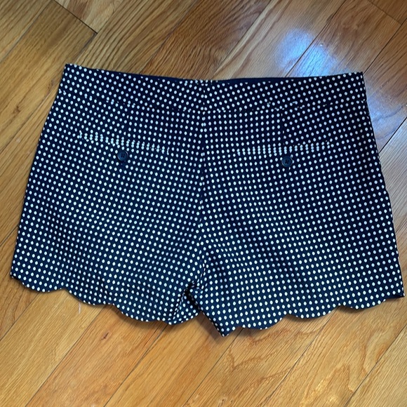 club Monaco shorts - Picture 2 of 3